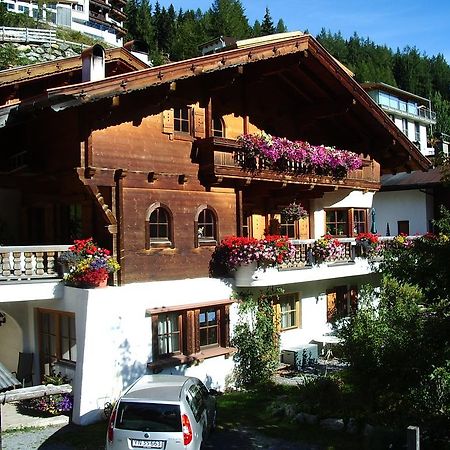 Haus Rali Apartment Sankt Anton am Arlberg Bagian luar foto